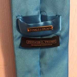 Donald trump tie